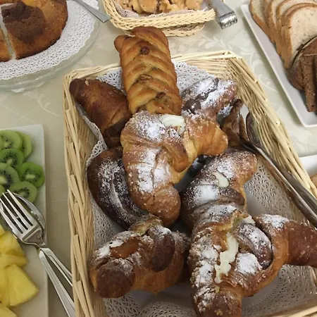 Martins De Luxe 아파트호텔 4*