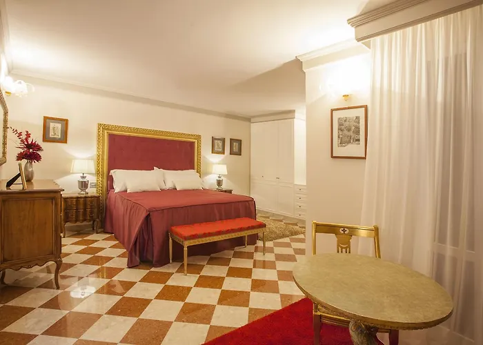 Martins De Luxe Ξενοδοχείο με διαμερίσματα Ραβένα