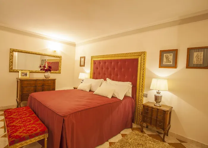 Ξενοδοχείο με διαμερίσματα Martins De Luxe 4*