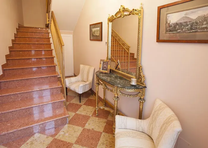 Ξενοδοχείο με διαμερίσματα Martins De Luxe 4*