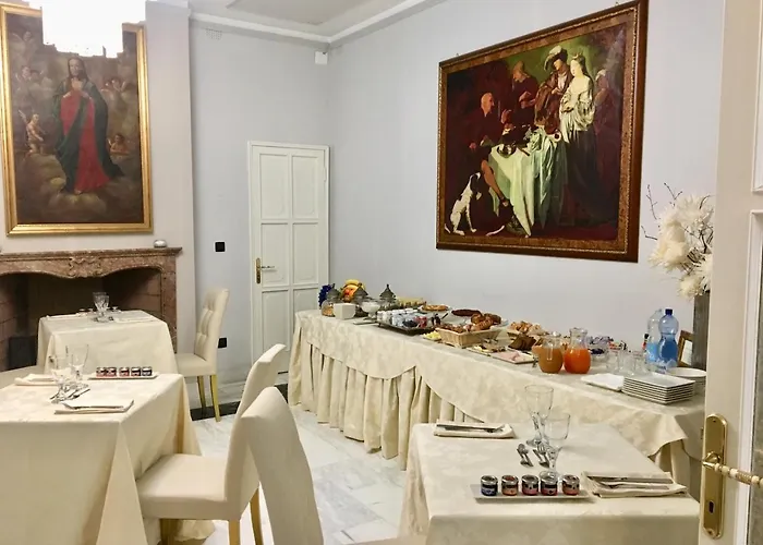 Ξενοδοχείο με διαμερίσματα Martins De Luxe 4*