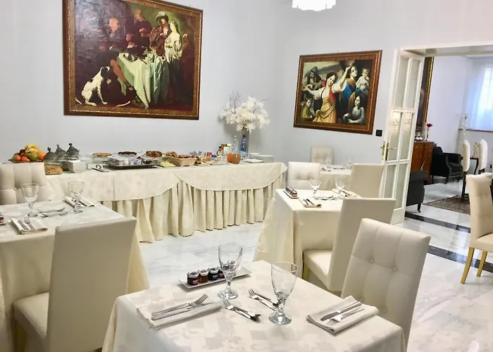 Ξενοδοχείο με διαμερίσματα Martins De Luxe Ραβένα