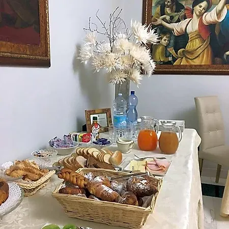 Martins De Luxe Aparthotel 4*
