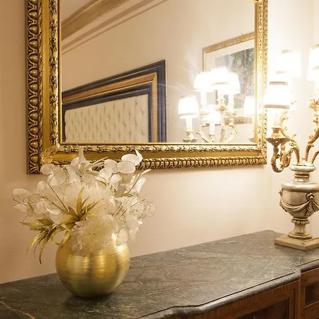 Martins De Luxe Apart Otel