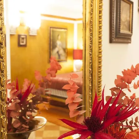 Martins De Luxe Aparthotel 4*
