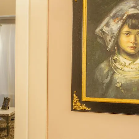 Martins De Luxe Apart Otel 4*