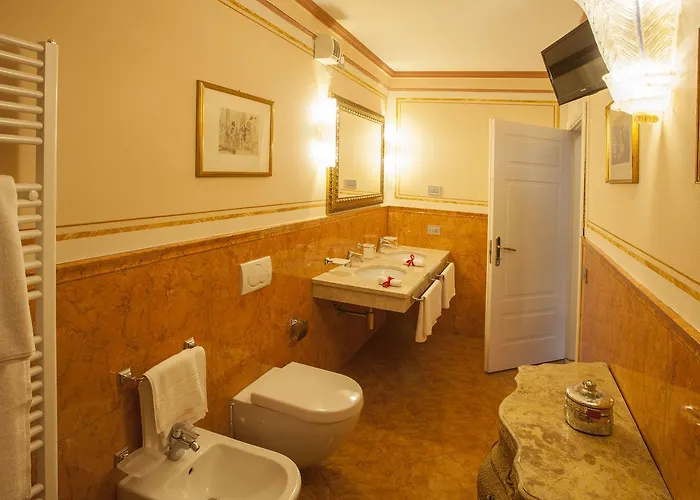 Martins De Luxe ראבנה