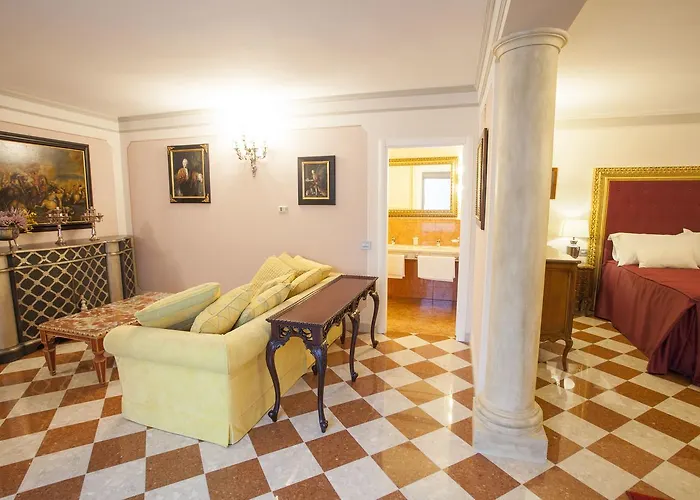 מלון דירות Martins De Luxe